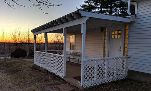 Nauvoo Country Cottage
